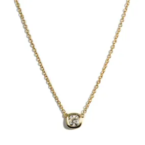 AFJ Diamond Collection - Station Necklace with 1 Cushion Diamonds, 18k Yellow Gold