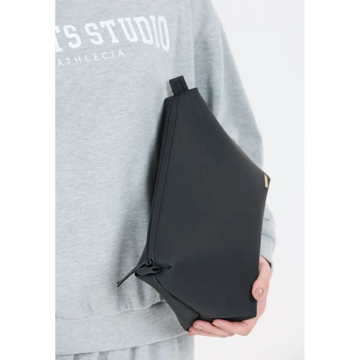 Berlin Toilet Bag - Black